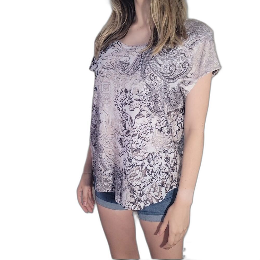 Croft & Barrow Womens Size XL Extra Large Pullover Top Embellished Cap Sleeves